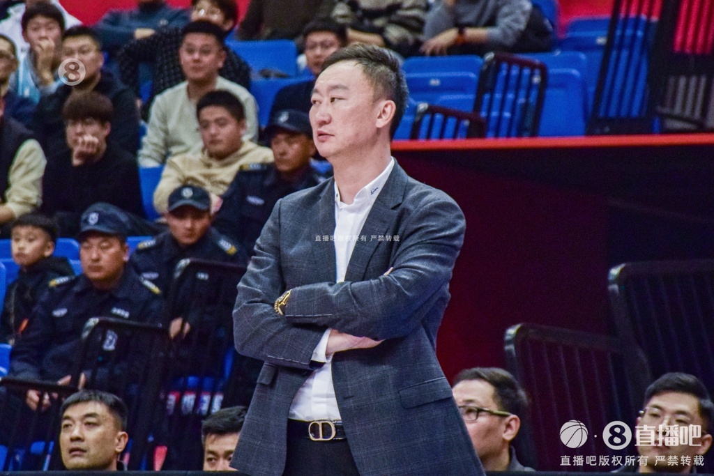 刘维伟:没经历过这么多球迷见证的比赛 比赛没打完要平常心对待